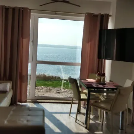 Mamaia Velier Residence Lake Ali *